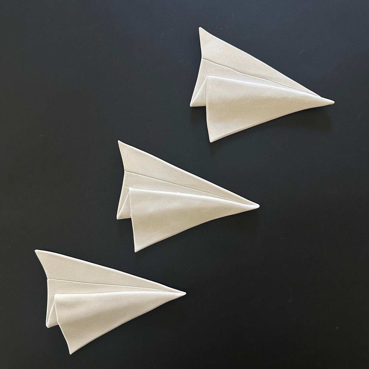 ORIGAMI AIRPLANE