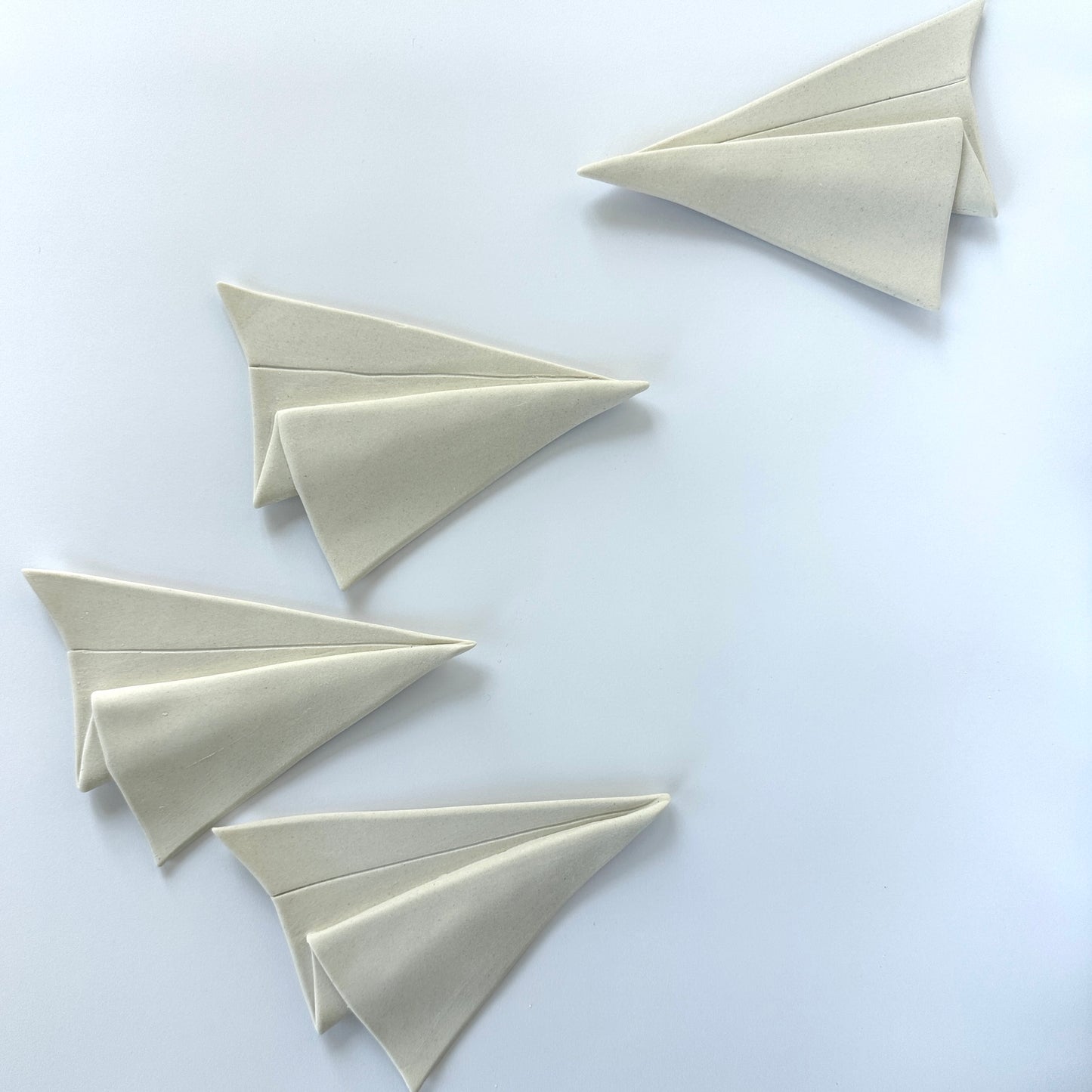 ORIGAMI AIRPLANE